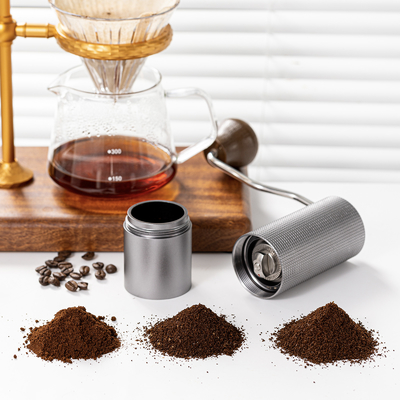 Mini Camping Handheld Manual Penggiling Biji Kopi Ramah Lingkungan Pegangan Kayu Logam