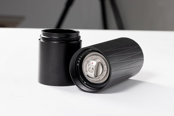 Pengaturan yang Dapat Disesuaikan Penggiling Kopi Luar Ruangan Dengan Aluminium Beechwood Handle