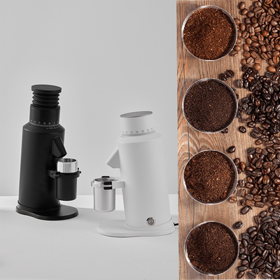 Beanglass 110V / 220V Espresso Grinder Untuk Penggunaan Hotel 1400 gulungan / menit