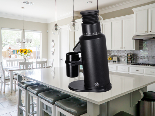 1400 rolls/minute Coffee Bean Grinder 300W Zinc Alloy Dengan 120g Volume Tangki